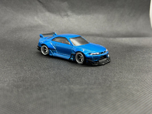 Custom Widebody R33 Nissan Skyline