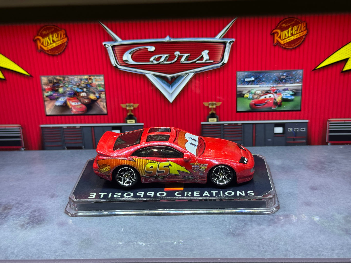 Custom Nissan 300ZX McQueen