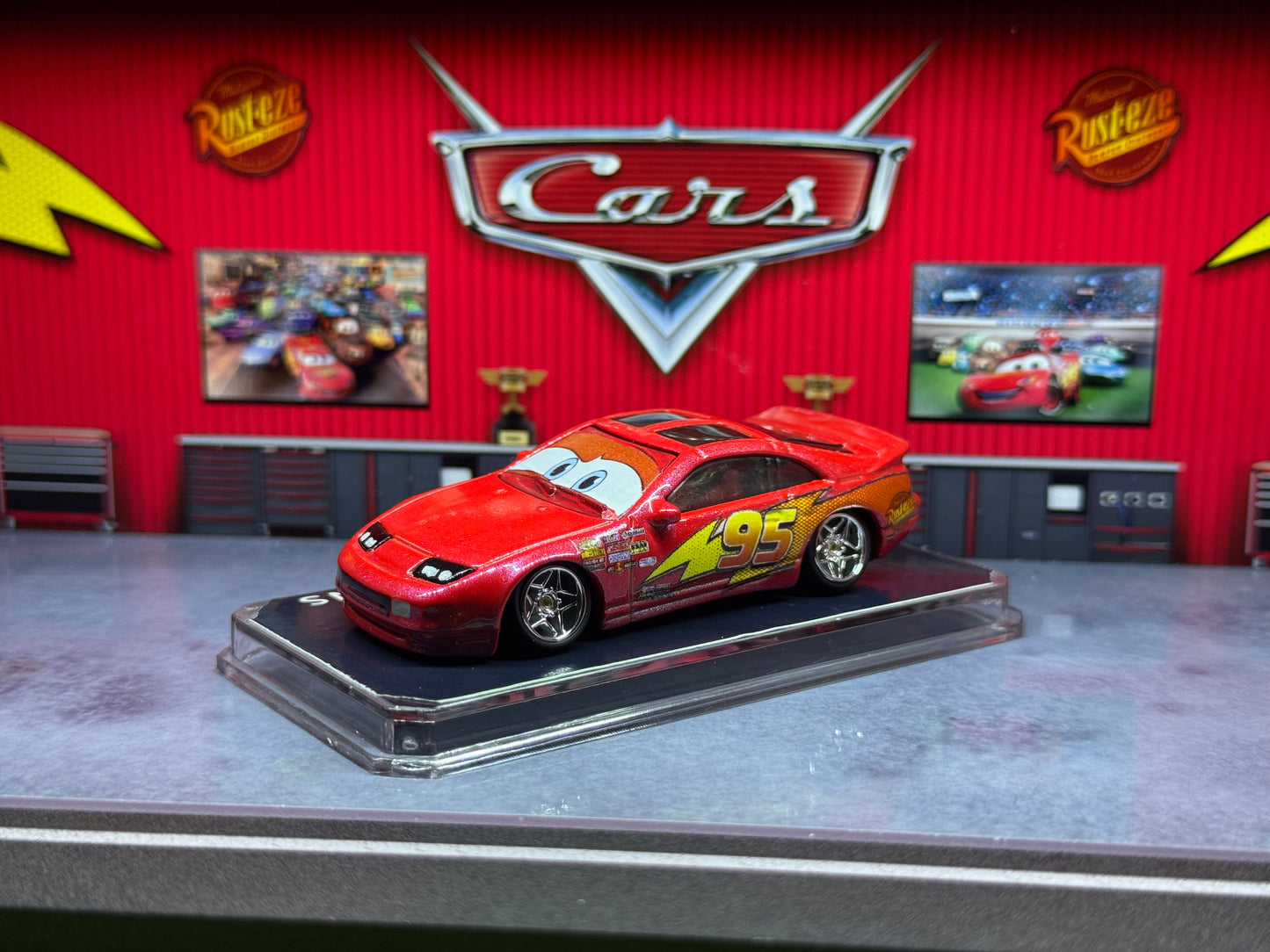 Custom Nissan 300ZX McQueen