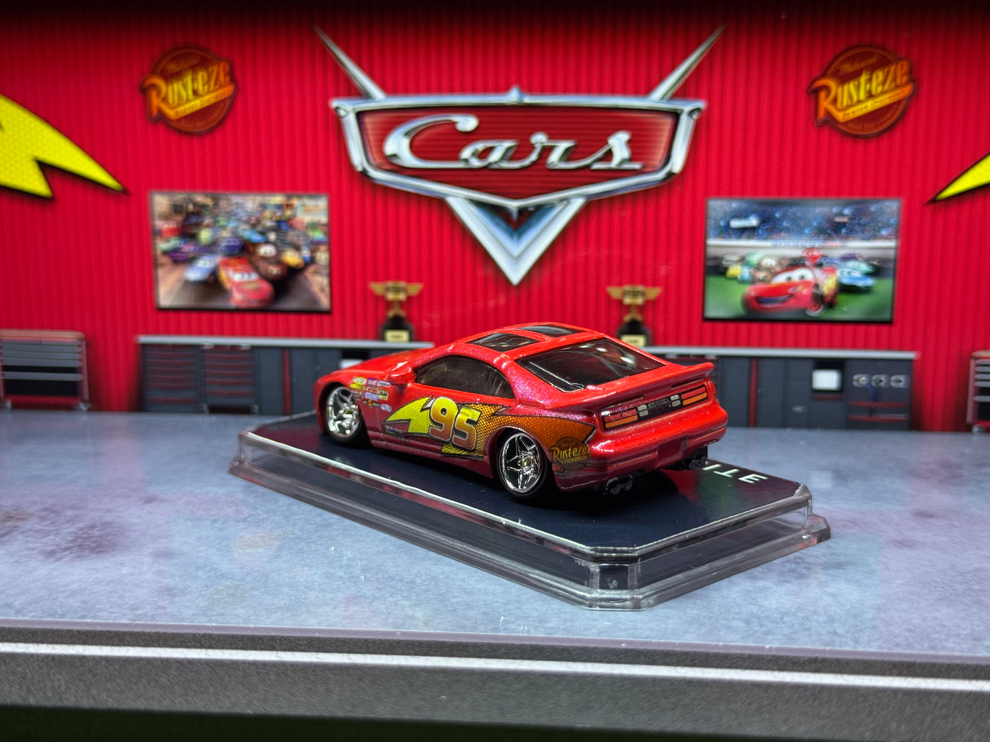 Custom Nissan 300ZX McQueen